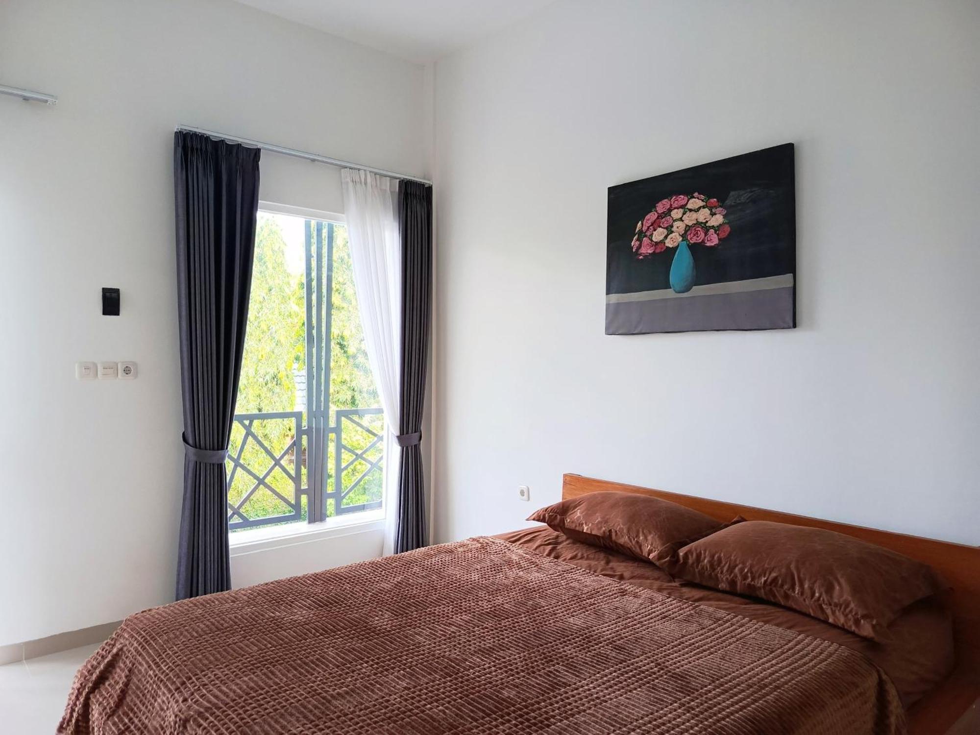 Zavana Rooms & Restaurant Tanjungkarang Eksteriør billede